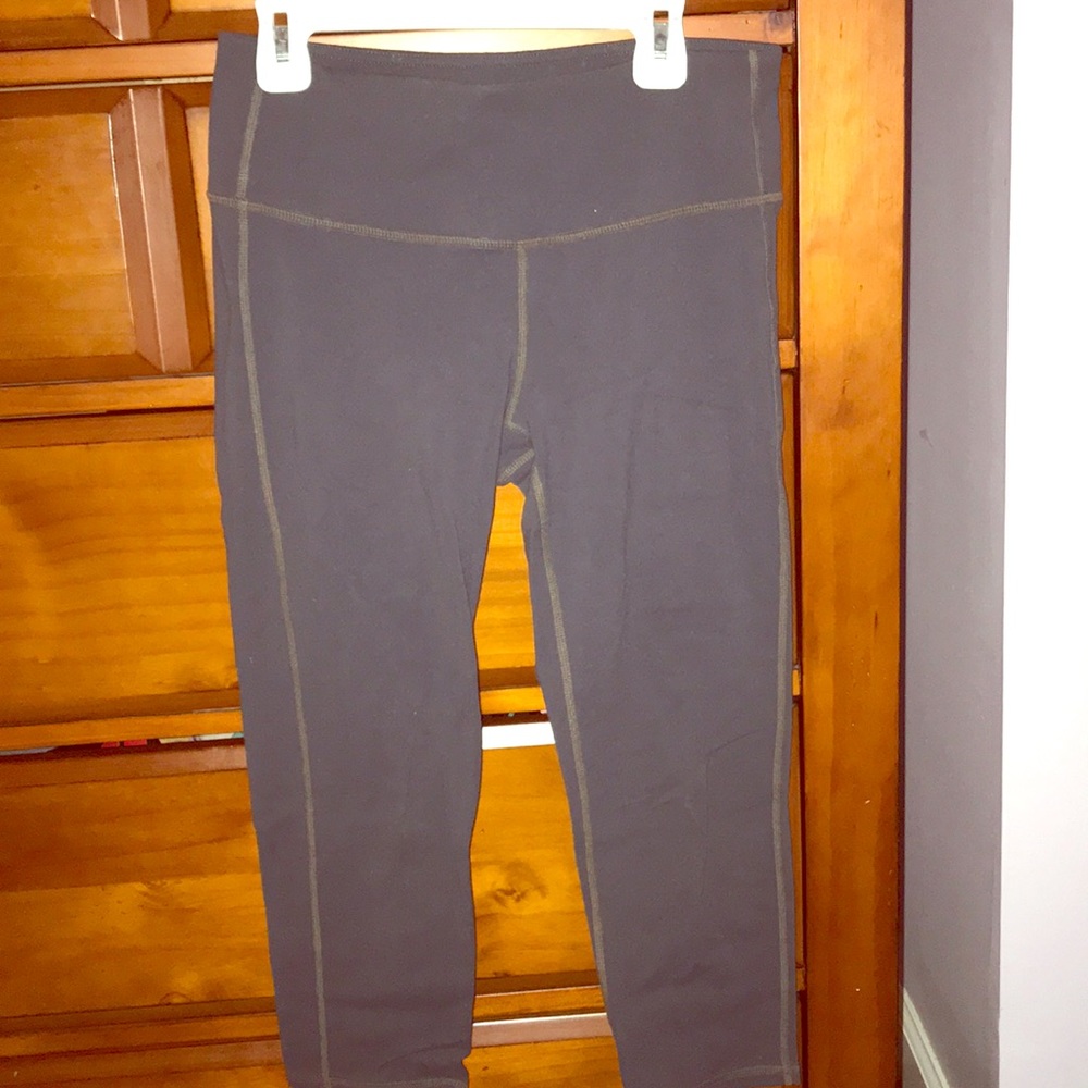 Athleta Capri leggings